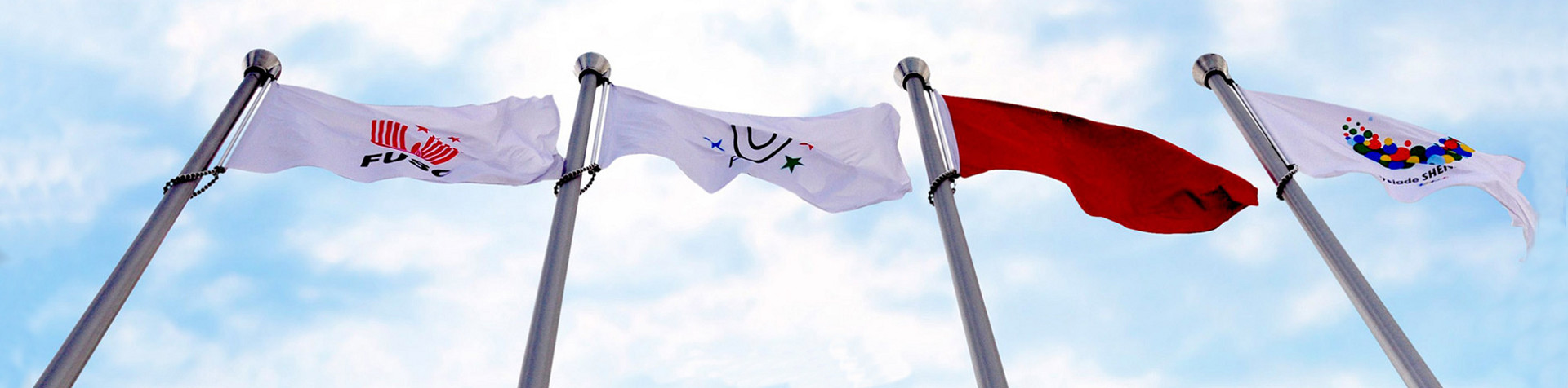 不銹鋼直線(xiàn)篩采用304/316L不銹鋼材質(zhì),專(zhuān)用于食品，醫(yī)藥行業(yè),干凈衛(wèi)生