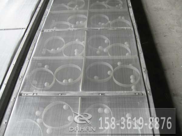 多層直線(xiàn)篩網(wǎng)架